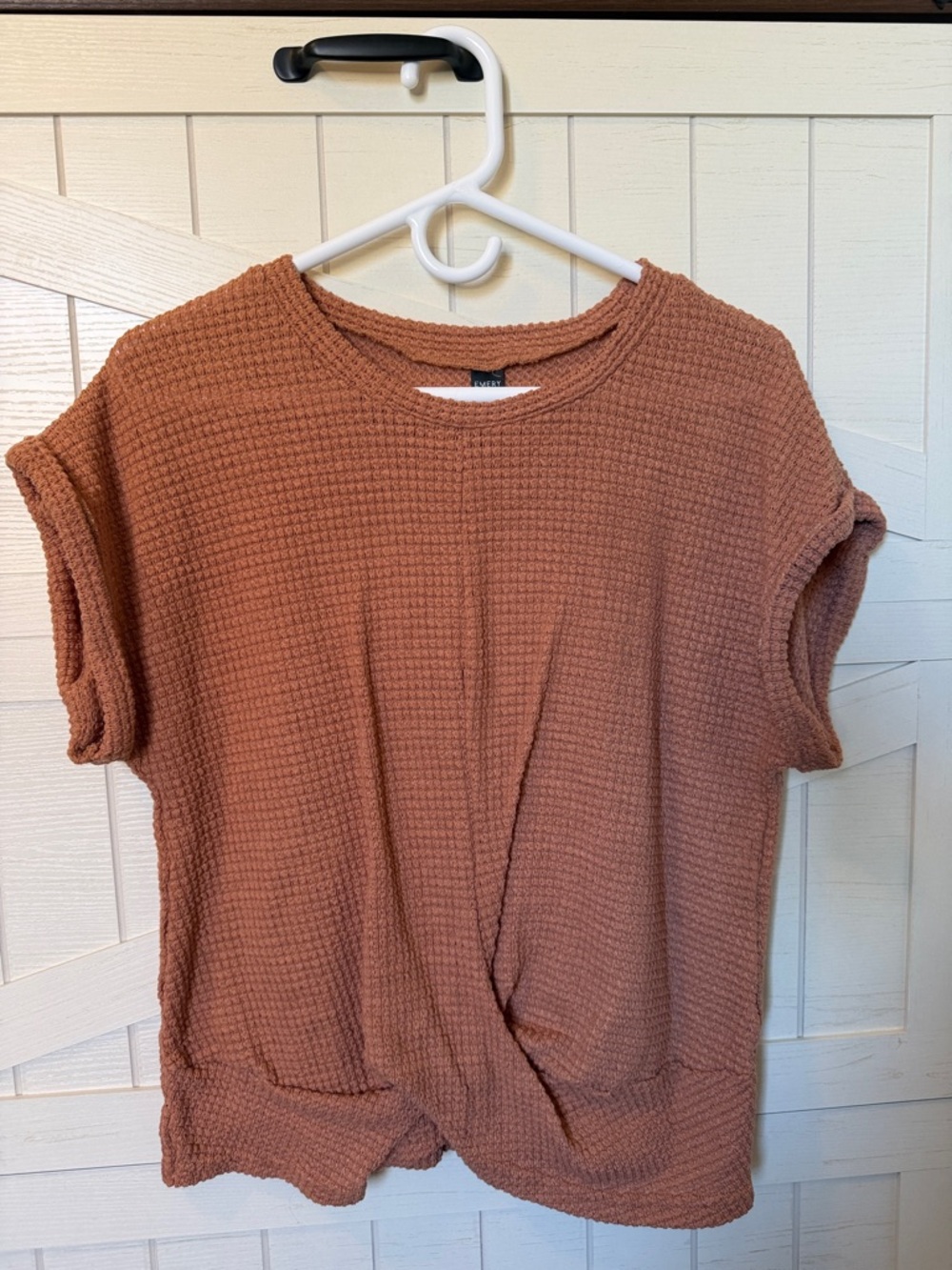 Waffle Knit Twist-Hem Short Sleeve Top - Rust